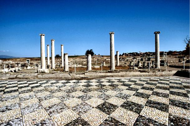 Πρόσληψη, με σύμβαση εργασίας ιδιωτικού δικαίου ορισμένου χρόνου.